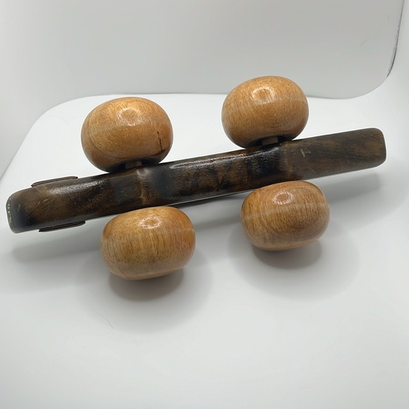 Wooden Jaguar toy car - Picture 5 of 5